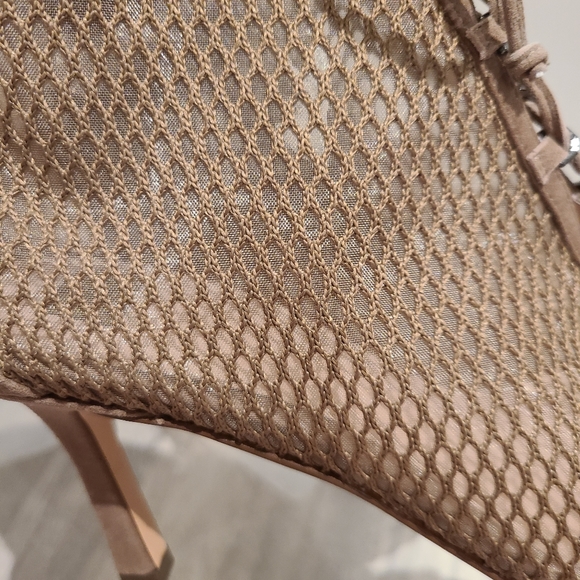 👠Vince Camuto Louise et Cie Mesh Heels 👠 - Picture 10 of 14